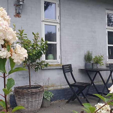 Hyggelig Ferielejlighed Ved Givskud Give Eksteriør billede