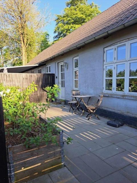 Hyggelig Ferielejlighed Ved Givskud Give Eksteriør billede